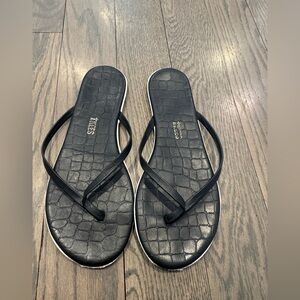 TKEES Black Croc-Pattern Sandals